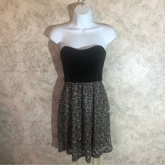 Papaya Dresses & Skirts - Papaya Strapless Gem Floral Party Dress